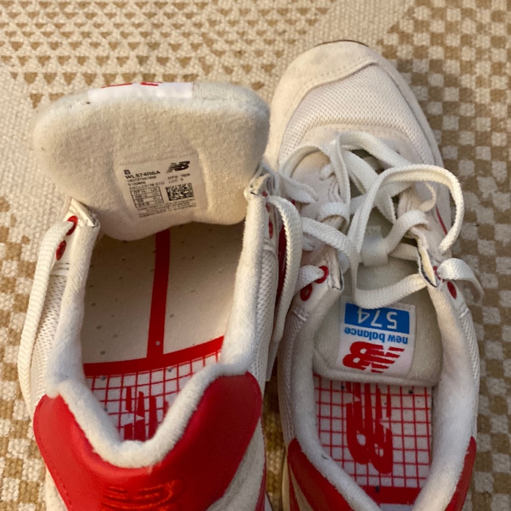 Women’s New Balance 574 Retro Sport sea salt/red size 7.5